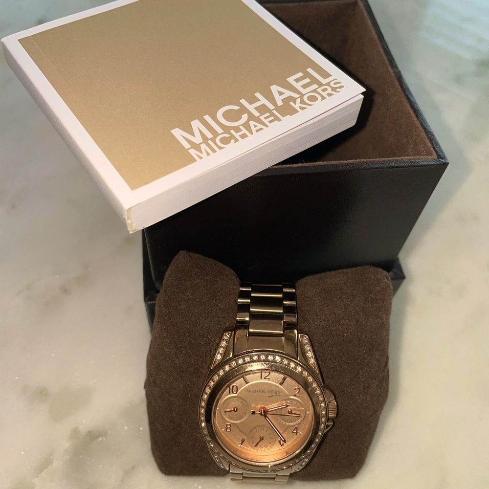 Michael Kors Rose Gold Watch - Picture 1 of 3